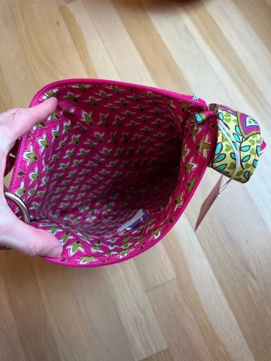 Vera Bradley Hipster Bag in Pink Swirls NWT - Picture 5 of 6